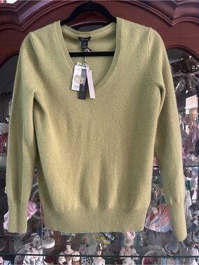 Only Mine Light Olive Green V-Neck Mohair Sweater Sz M